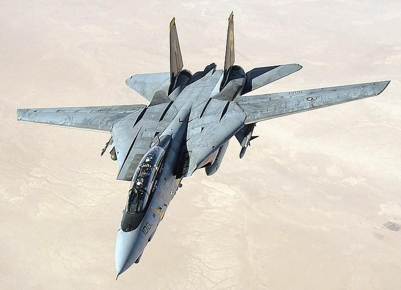 Διάταξη Εισαγωγής του F-14 Tomcat Grumman F-14 Tomcat Προωθητικό σύστημα: 2 General Electric F110 -GE-400 afterburning turbofans χωρίς μετάκαυση: 13,810 lbf (61.