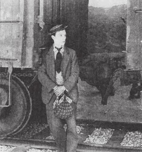ΠΝΕΥΜΑΤΙΚΑ ΚΑΙ ΚΑΛΛΙΤΕΧΝΙΚΑ ΡΕΥΜΑΤΑ ΑΠΟ ΤΗΝ ΠΕΡΙΟΔΟ ΤΟΥ ΡΟΜΑΝΤΙΣΜΟΥ ΕΩΣ ΤΙΣ ΑΡΧΕΣ ΤΟΥ 21ου ΑΙΩΝΑ Ο Μπάστερ Κίτον (Buster Keaton, 1896-1966), ο κωμικός με το πέτρινο πρόσωπο, που δε γελά ποτέ, στη