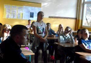 ученика у школској библиотеци за нас је важан