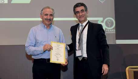 Αναστάσιος Χαρώνης παρέλαβε το βραβείο για την Καλύτερη Ελεύθερη Ανακοίνωση από τον νυν