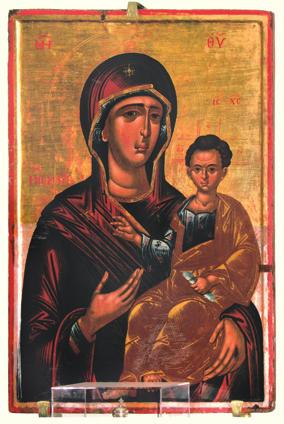 Припада типу Одигитрије са дететом у левој руци. Њен узор представља престона икона Богородице из манастира Одигон (Οδηγών) у Константинопољу.
