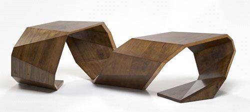 Όνομα: Spaghetti bench ΣΧΕΔΙΑΣΤΗΣ: Pablo Reinoso ΈΤΟΣ ΚΑΤΑΣΚΕΥΗΣ: 2006 ΥΛΙΚΑ: Ξύλο, χάλυβας ΤΟΠΟΘΕΣΙΑ: Ο σχεδιαστής χρησιμοποιεί τα δημόσια παγκάκια, με λογική