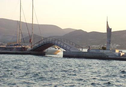 κτισμάτων, όσο και τα