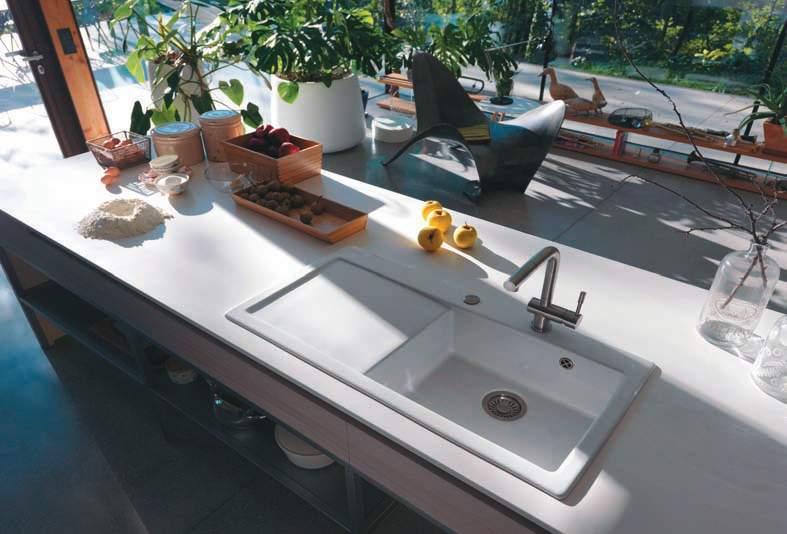 QUARTZ SURFACES FRANKE QUARTZ SURFACES Με την τεράστια ποικιλία τους σε υφές και χρωματικούς τόνους, τα Franke Quartz Surfaces είναι το αποτέλεσμα ακριβούς έρευνας, με σκοπό να δοθεί στην κάθε