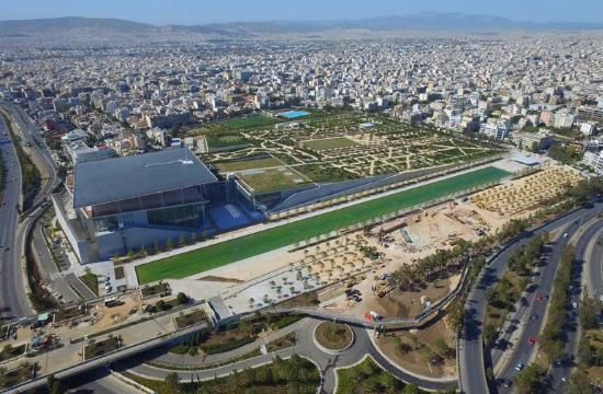 Σε μια άλλη ενδιαφέρουσα εφαρμογή, ο Αερολιμένας της Φρανκφούρτης στη Γερμανία έχει εγκαταστήσει πράσινες στέγες για την απομάκρυνση θορύβου από την εναέρια κυκλοφορία.