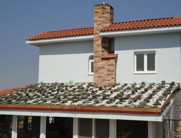δεξαμενή και να συνδεθεί με το σύστημα αποστράγγισης.