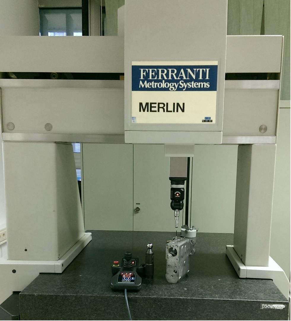Slika 34 Ferranti Merlin 750 Ručno upravljanje mjernim uređajem se vršilo