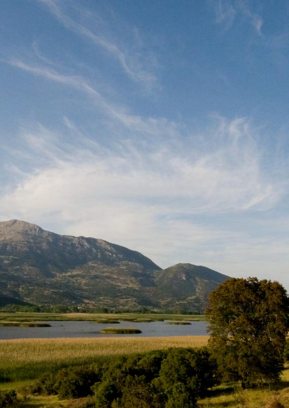 Το πρόγραμμα LIFE-Stymfalia Η λίμνη Στυμφαλία βρίσκεται στην ορεινή Κορινθία, εκεί όπου, σύμφωνα με τη μυθολογία, ο Ηρακλής αντιμετώπισε τις Στυμφαλίδες όρνιθες.