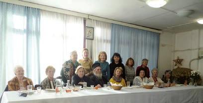 Ομάδα Χαράς και Προσφοράς Σύλλογος Ακράτας Συνεχίστηκαν οι απογευματινές επισκέψεις κάθε Δευτέρα απόγευμα της Ομάδας Κυριών Φίλων του Ιδρύματος οι οποίες προσέφεραν το καθιερωμένο γεύμα στις 30
