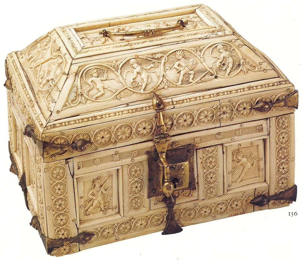 Ελεφαντοστέινο κιβωτίδιο με