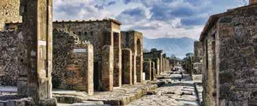 Για την πρώτη βραδιά,θα εχουμε νυχτερινή περιήγηση στη Ρώμη, για να την δουμε όπως της αξίζει με φωτισμούς και χρώματα που θα μας μείνουν αξέχαστα.