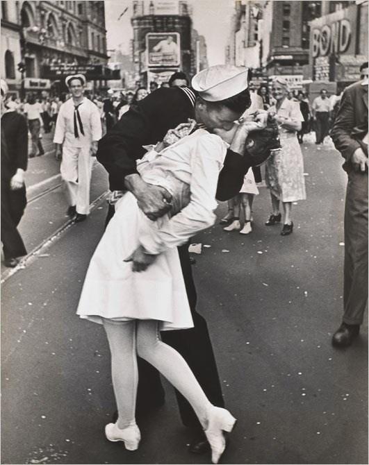Το φιλί του ναύτη 14 Αυγούστου 1945: Ο πόλεμος μόλις έχει τελειώσει.