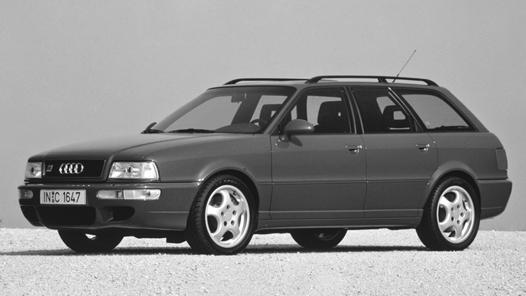 451_021 Sredinom 90-tih godina 5-cilindarski motori su se sve više i više odvajali od novih V6-motora ipak ne bez posljednjeg ispada. Audi RS2 iz 1994. postigao je 232 kw (315 KS).