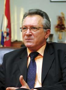 MORH Sindikat od VukeliÊa traæi program zbrinjavanja viπka sluæbenika u MORH-u ZAGREB, 18. oæujka 2008.
