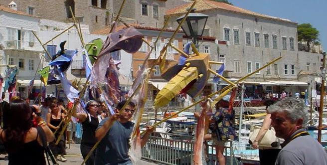 το τέλος του Ιουνίου) Διεθνές Φεστιβάλ Μαριονέτας (με τη στήριξη του Δήμου