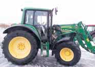 38 Bændablaðið Fimmtudagur 9. janúar 2014 John Deere 6430 Premium. Árgerð: 2009. Notkun: 4150. Verð án vsk: 8.200.000 kr Claas 630. Árgerð: 2012. Notkun: 920. Verð án vsk: 11.800.000 kr. John Deere 6820.