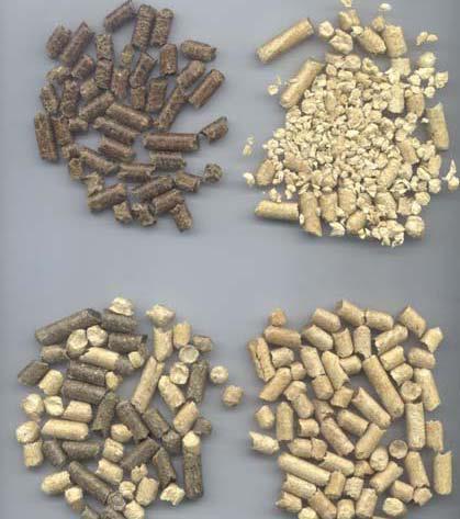 Τα σύμπηκτα (pellets) είναι μικρά κυλινδρικά τεμάχια συμπιεσμένης βιομάζας (από διάφορες καλλιέργειες, πχ δασική βιομάζα, υπολείμματα βιομηχανίας ξύλου πχ πριονίδια κτλ) διαφόρων μεγεθών (διαμέτρου