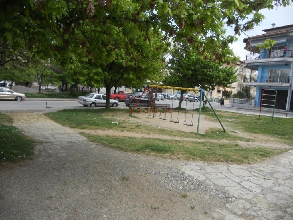 Αξιολόγθςθ τθσ υφιςτάμενθσ κατάςταςθσ. Θ υφιςτάμενθ παιδικι χαρά είναι εγκατεςτθμζνθ ςε κοινόχρθςτο χϊρο τθσ πόλθσ Νάουςασ όπωσ αποτυπϊνεται ςτο τοπογραφικό διάγραμμα.