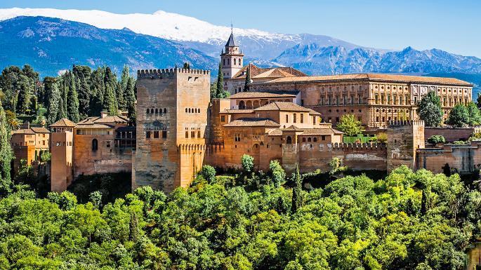 («dale limosna, mujer, que no hay en la vida nada, como la pena de ser ciego en Granada...»).