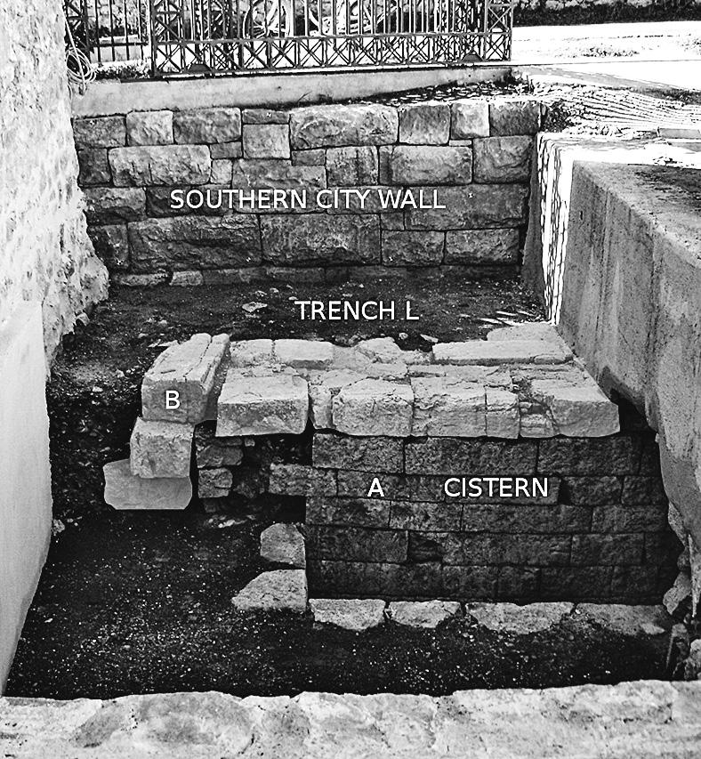 Sara Popović and Andrea Devlahović Figure 7. Trench L. with the street which was 0.6m higher than the level of walking surface of wall no.