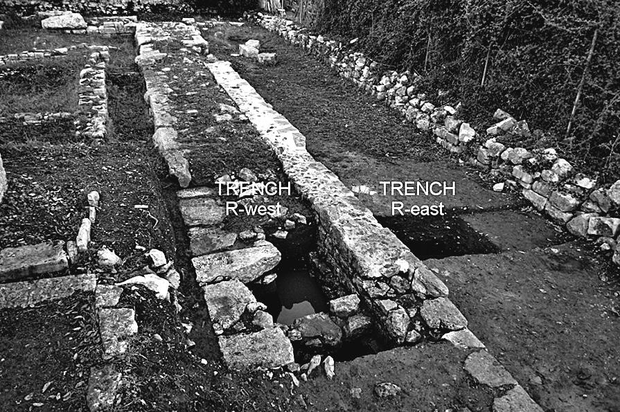 Sara Popović and Andrea Devlahović Figure 12. Position of trench R. was already (partially) ruined and some of its blocks reused for the construction of the city wall.