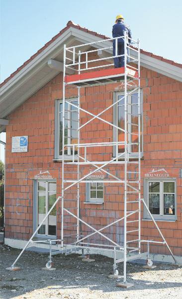MODULARNA ALUMINIJSKA SKELA FAVORIT 0,7 x 2,0 m - Stabilna laka aluminijska skela na principu modularnog slaganja. - Mogućnost dodatnog povišenja skele dodatnim modulima. - U skladu s normom HD 1004.