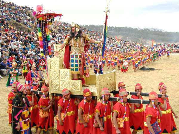 Ίντι Ράιμι (Inti Raymi) Ίντι Ράιμι σημαίνει "Γιορτή του Ήλιου", στη γλώσσα κέτσουα. Ήταν θρησκευτική γιορτή των Ίνκας προς τιμήν του θεού του Ήλιου, Ίντι.