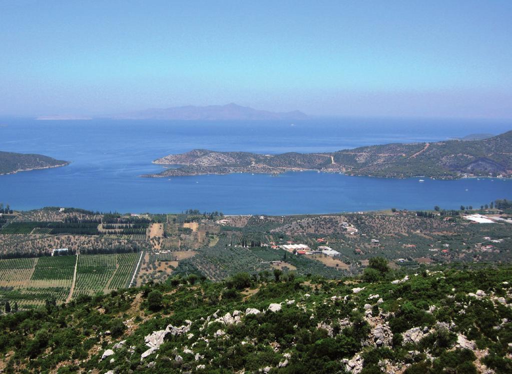 Η ΠΡΟΪΣΤΟΡΙΚΗ ΤΡΟΙΖΗΝΑ Στα ίχνη της μυθικής πατρίδας του Θησέα ΜΕΣΟΕΛΛΑΔΙΚΗ ΥΣΤΕΡΟΕΛΛΑΔΙΚΗ Περιοδοσ 20ός έως 12ος αι. π.χ. 01 Σφραγιδόλιθος από αχάτη, από τον Τάφο 2.