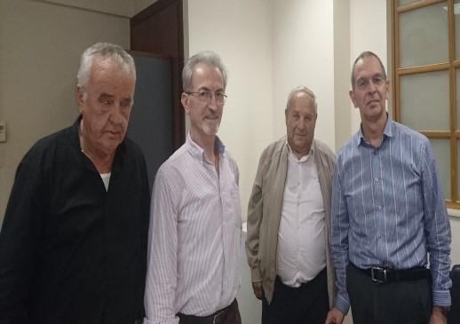 2) Για την καταβολή των συντάξεων, μας είπε ότι η καθυστέρηση οφείλεται στον ΑΔΜΗΕ Δεν είχε αποστείλει τα στοιχεία.