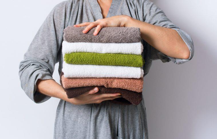 Όσο υψηλότερο είναι το βάρος μιας πετσέτας, τόσο πιο απορροφητική και βελούδινη θα είναι.