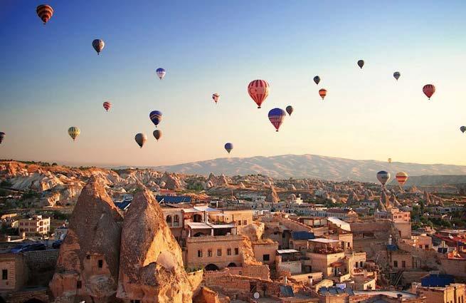ΚΑΠΠΑΔΟΚΙΑ 7ΗΜΕΡΕΣ 1 η ημέρα Αναχώρηση - Κωνσταντινούπολη Συγκέντρωση στα γραφεία μας και αναχώρηση. Κάνοντας τις προβλεπόμενες στάσεις, φθάνουμε στον συνοριακό σταθμό των Κήπων.