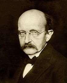 Μαξ Πλάνκ (Max Planck) 1858-1947 Θεμελίωσε την κβαντική θεωρία: Αξίωμα του Planck: η θερμοκρασία του μέλανος σώματος εκπέμπεται με ασυνεχή τρόπο (δηλαδή κατά