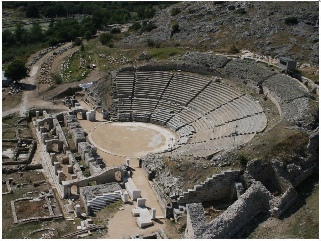 ΧΑΡΑΚΤΗΡΙΣΤΙΚΑ Το αρχαίο ελληνικό θέατρο ήταν