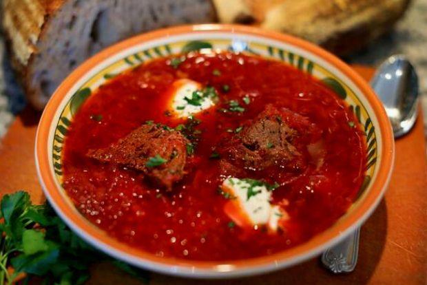 Η απιή θαη αλεπηηήδεπηε θνπδίλα ηνπ αγξνηηθνύ ρώξνπ θαη ησλ ιατθώλ ηάμεσλ είρε έληνλν ηνπηθό ραξαθηήξα πνπ δηακνξθώζεθε από