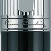 DIDIER Μεταλλικό ballpoint στυλό Pierre Cardin. Κλασική σχεδίαση με στέλεχος σε στιλπνό μαύρο χρώμα στη βάση και ασημί χρώμα με λεπτή χάραξη στην κορυφή.