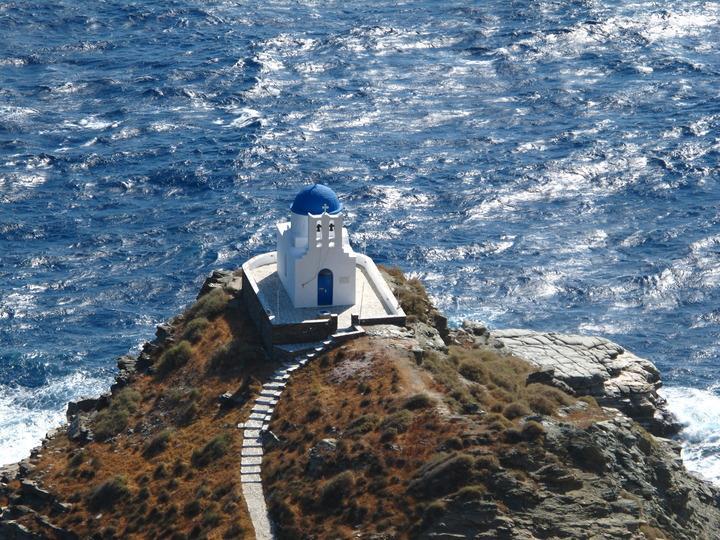 Δημιουργία νέου δημόσιου χώρου ανακατανομή του οδικού χώρου Ανάπτυξη βιώσιμου τουρισμού διακοπές με λιγότερο ή καθόλου αυτοκίνητο Εισαγωγή στοιχείων τεχνολογικής καινοτομίας σύγχρονες κοινωνικές