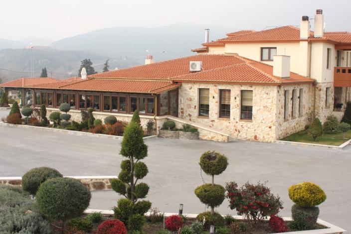 4 Αγρόκτημα Καψάλη: Διαθέτει 13 δωμάτια, εστιατόριο 250 ατόμων, καφέ-μπαρ, free wi-fi, κήπο, παιδική χαρά, γήπεδο τένις, γήπεδο ποδοσφαίρου 5X5, δωρεάν ιππασία, δωρεάν parking, απόσταση από το