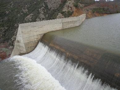 Ι. Τεχνική Εφαρµογή Βελτιστοποίηση υφιστάμενου Ταμιευτήρα Φράγματος Διποτάμου με την εγκατάσταση θυροφραγμάτων Αύξηση χωρητικότητας ταμιευτήρα Διάθεση