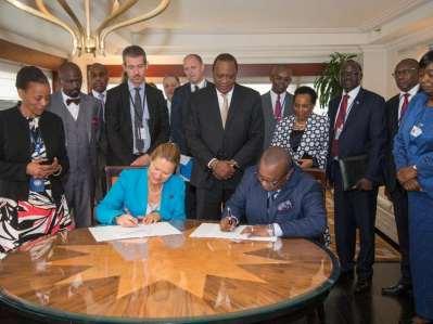 2 Σημαντική συμφωνία μεταξύ Κένυας και Ηνωμένων Εθνών Στιγμιότυπο από την υπογραφή της συμφωνίας Κένυας - Ηνωμένων Εθνών. Ενώπιον της Α.