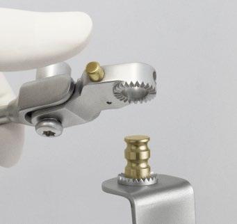THOMPSON TECHNIQUES / HANDLES AND BLADES + ADVANCED MINI-INCISION TECHNIQUE