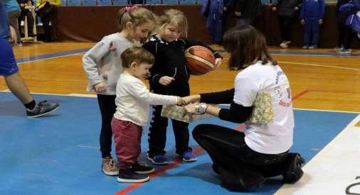 Τί νιώσαμε Την ζεστασιά του κόσμου που αγκάλιασε αυτήν την προσπάθεια Η βιωματική εμπειρία προσφέρει αναμφισβήτητα βαθύτερα αποτελέσματα.