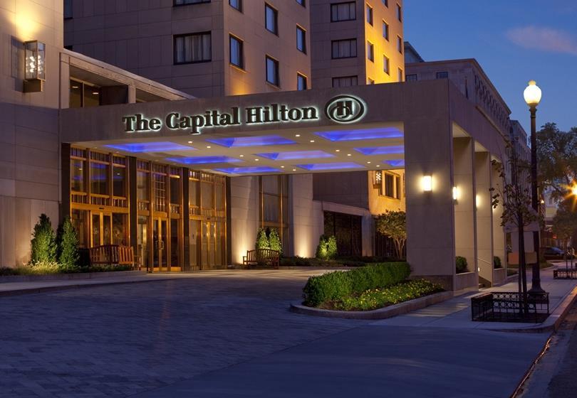 THE CAPITAL HILTON 4* sup (Απέναντι από το Λευκό Οίκο) Συνδυάζοντας το στυλ, τον ιστορικό χαρακτήρα και το αξιοζήλευτο location, το Capital Hilton είναι το ιδανικό μέρος για