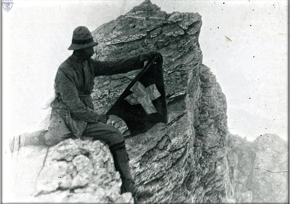 Ανέβηκε στον Όλυμπο το 1913, το 1919 και το 1927.