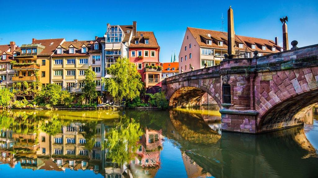 Νυρεμβέργη Η Νυρεμβέργη (Nürnberg) είναι πόλη της Βαυαρίας και βρίσκεται στην κοιλάδα του ποταμού Πέγκνιτς (Pegnitz) και σε απόσταση περίπου 140 χιλιομέτρων, προς τα βόρεια, από το Μόναχο.