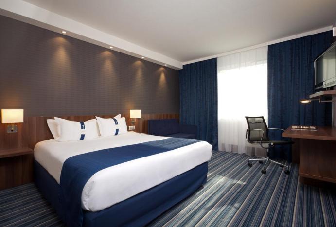 ΗΟLIDAY INN STRASBOURG SUD 3* (06 09/04/2019) Rue de l Ill 67118 Geispolsheim T: +33 3 88 66 21 56 http://www.ihg.