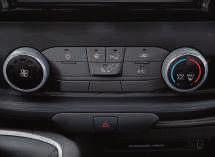 τραπέζι Air condition Δερμάτινο τιμόνι Ντουλάπι ταμπλό που κλειδώνει Φώτα ανάγνωσης Δάπεδο χώρου φόρτωσης με επένδυση που καθαρίζεται εύκολα (μόνο στο Van) Αισθητήρας υγρού πλυσίματος παρμπρίζ