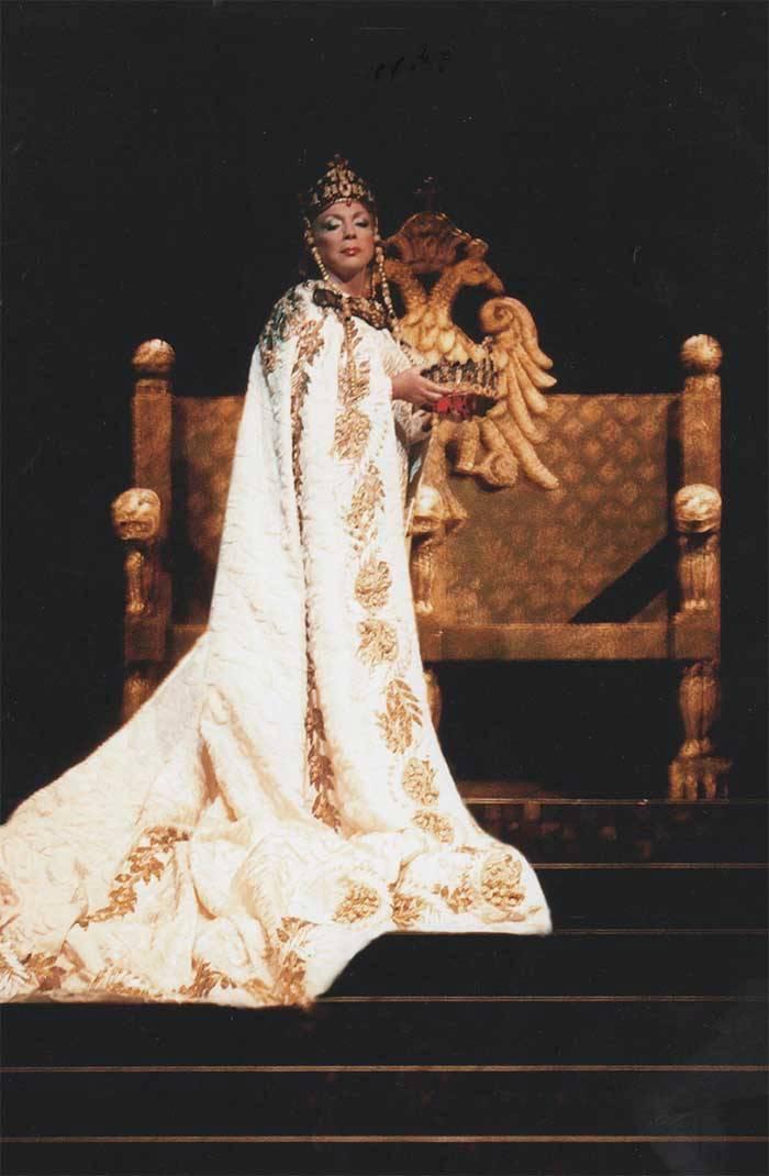 - 4-2004 - 2005 Βασιλικό Θέατρο, ΚΘΒΕ, «Αυτοκράτωρ Μιχαήλ»