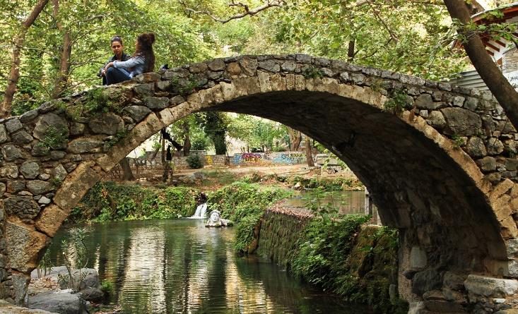 Επιστροφή στο ξενοδοχείο, δείπνο και διανυκτέρευση. 3η Ημέρα: Αράχωβα Ι. Μ.