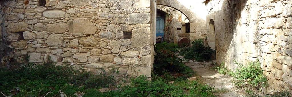Εντοπισμός και αποτίμηση βλαβών υφιστάμενου κελύφους στον παραδοσιακό οικισμό Αργυρούπολης Ρεθύμνης (Αρχαία Λάππα) Εικόνα 32: Εμφάνιση βιολογικών μικροοργανισμών στην ανατολική όψη 5.