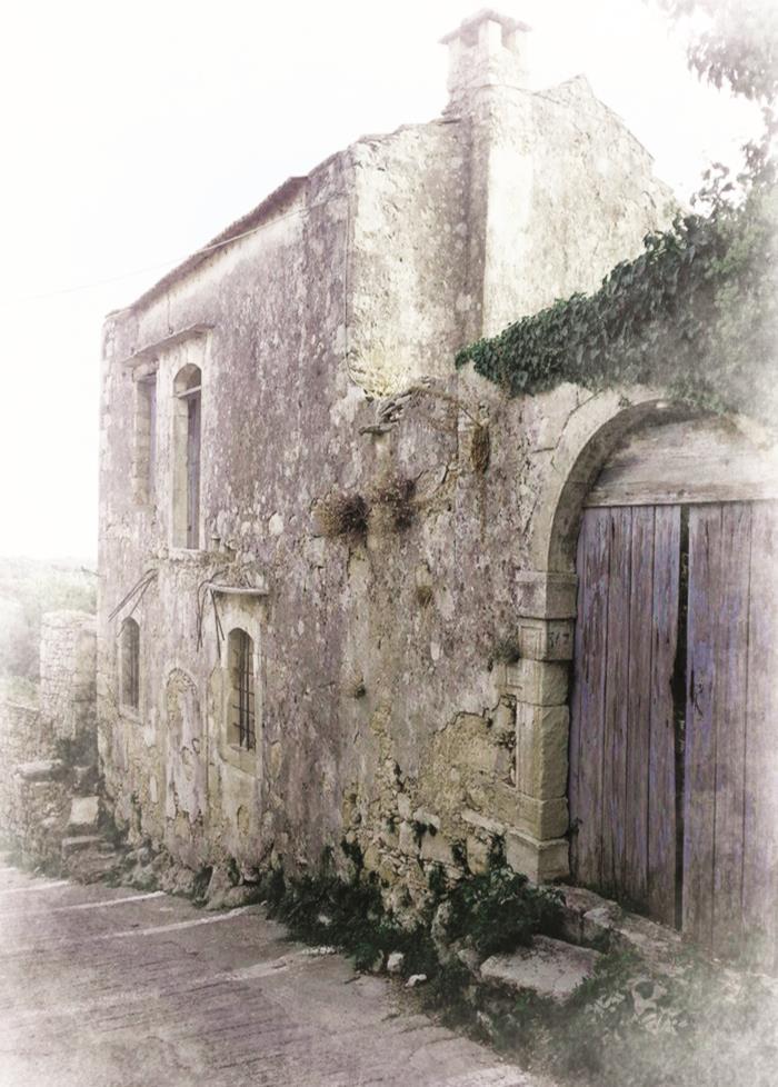Βασιλική Γιαγκούλα, Σοφία Καλλιμασιώτη, Αικατερίνη Παπουτσά, Άλκηστις Σταμουλάκη Εικόνα 1: Πρόσοψη κτιρίου 1.